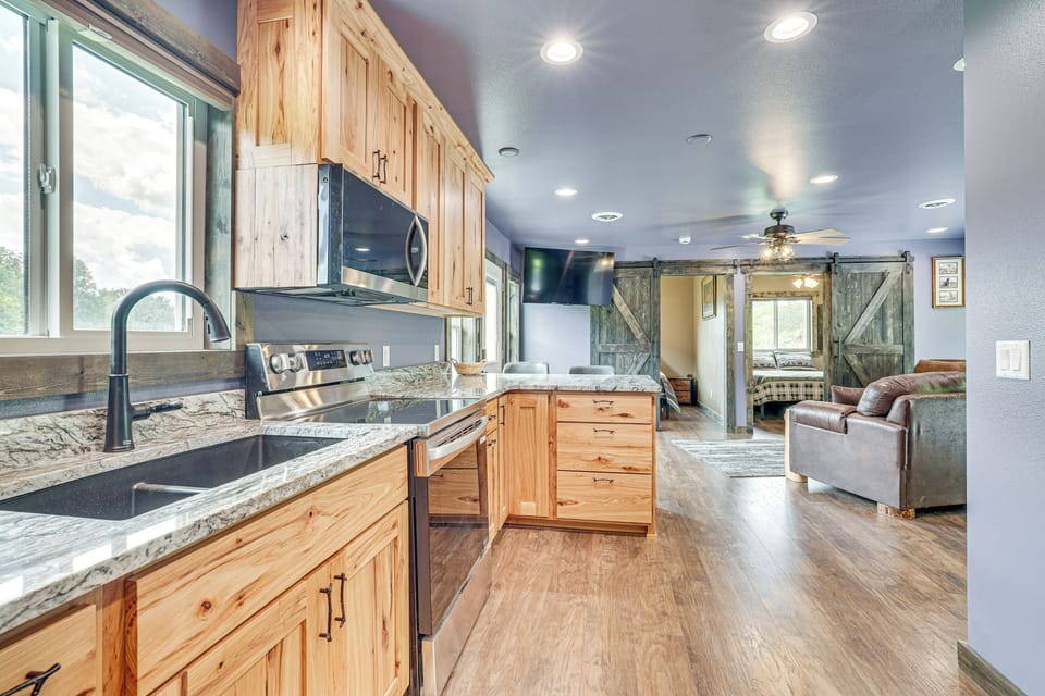 House (2 Bedrooms) | Interior