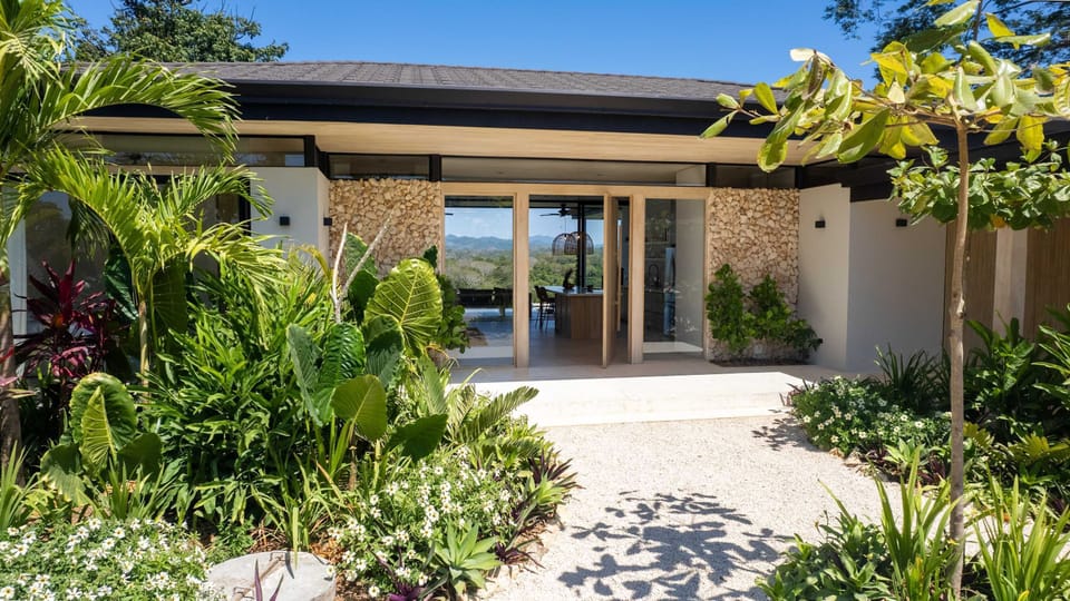 House, Accessible | 3 bedrooms, desk, Internet