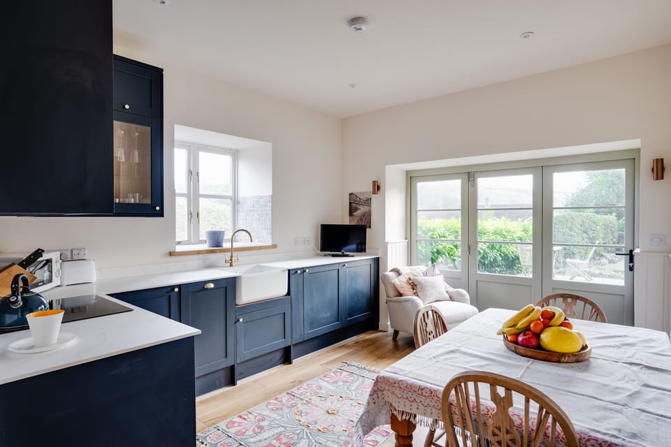 House, 2 Bedrooms | Private kitchen