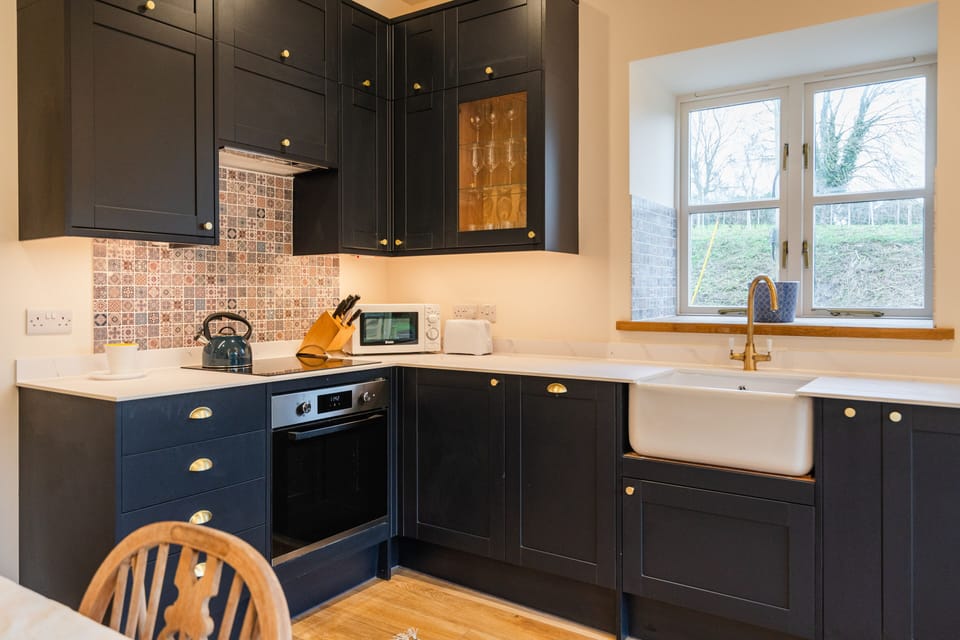 House, 2 Bedrooms | Private kitchen