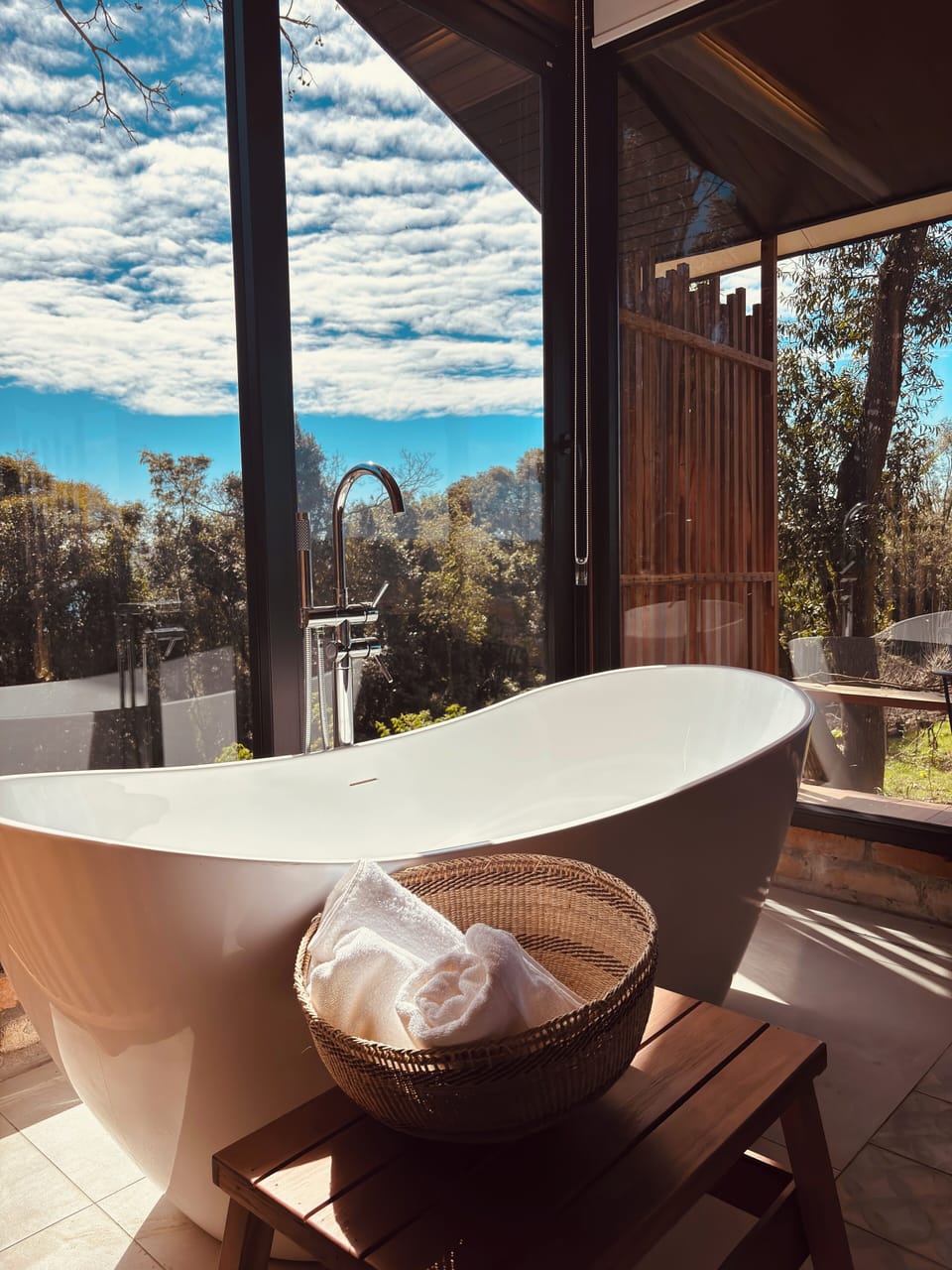 Luxury Double Room, Mountain View | Bathroom | Separate tub and shower, hair dryer, slippers, bidet