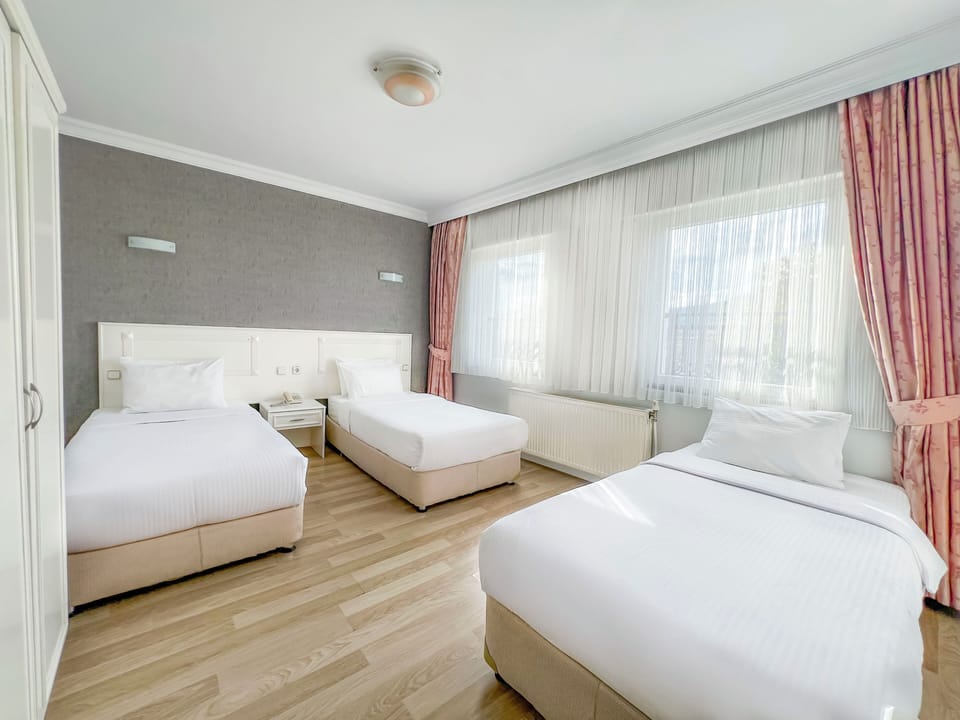 Standard Triple Room | Free WiFi