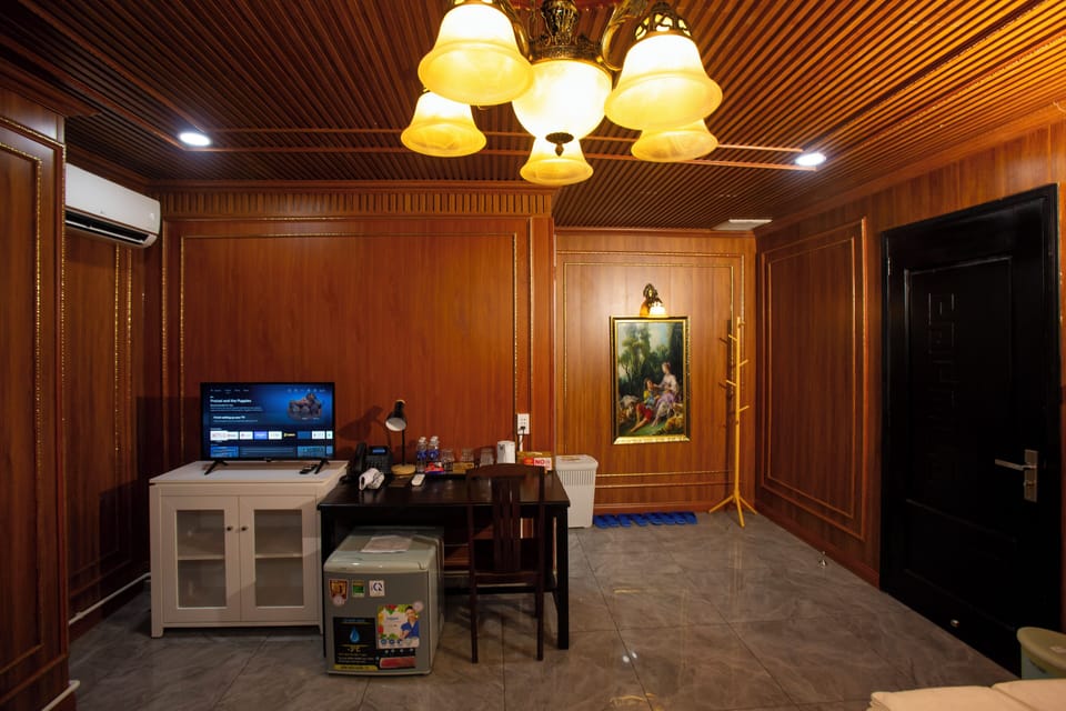 Family Quadruple Room, 2 Queen Beds, Housekeeping, Mezzanine | Minibar, desk, free WiFi