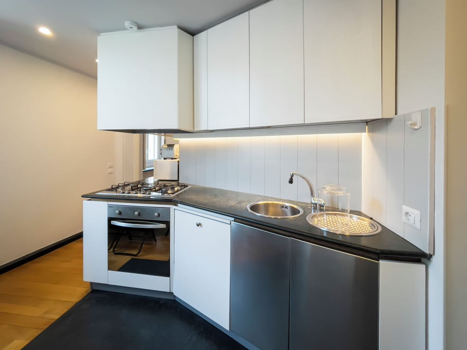 Superior Apartment, Mountain View, Tower | Private kitchen | Full-size fridge, microwave, oven, stovetop