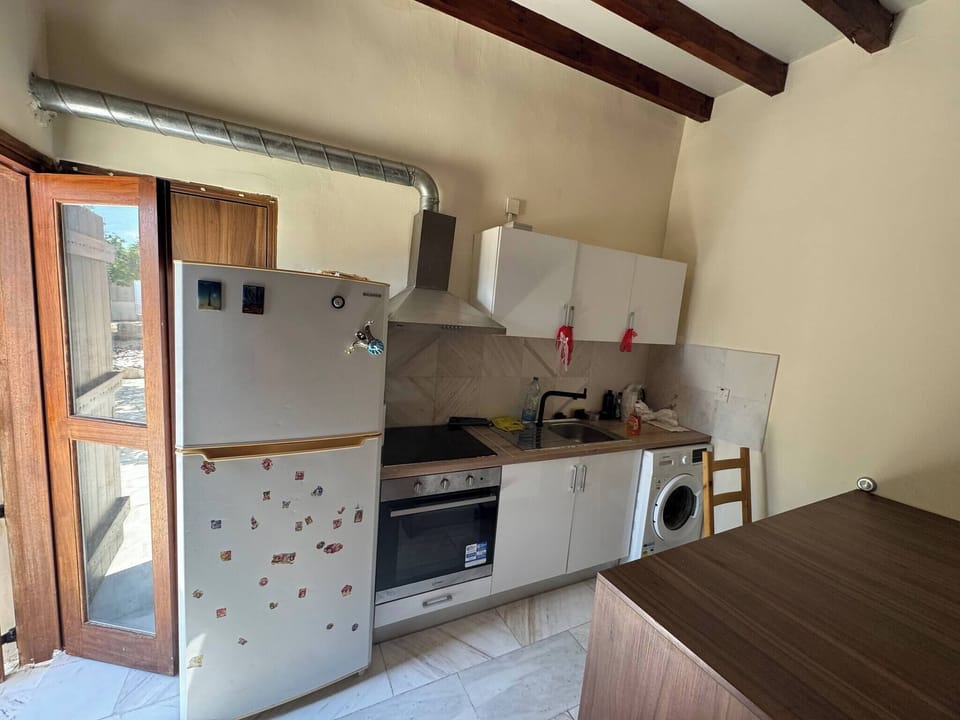 Apartment, 1 Bedroom, Smoking | Private kitchen