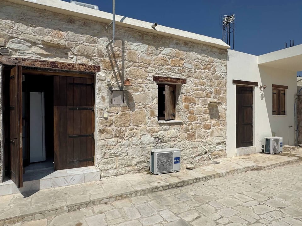 Apartment, 1 Bedroom, Smoking | Exterior