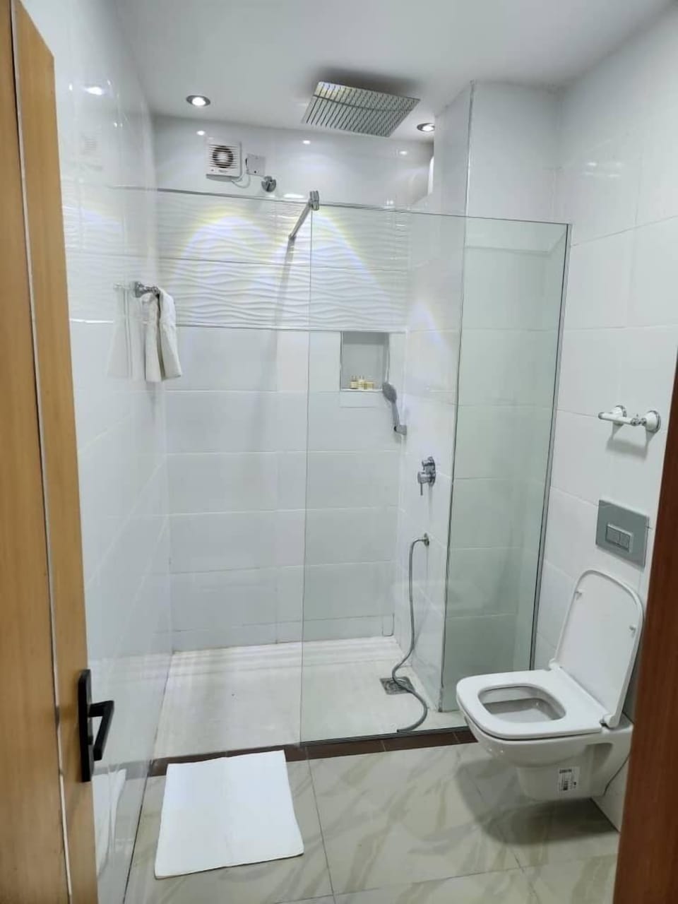 Deluxe Single Room, City View | Bathroom