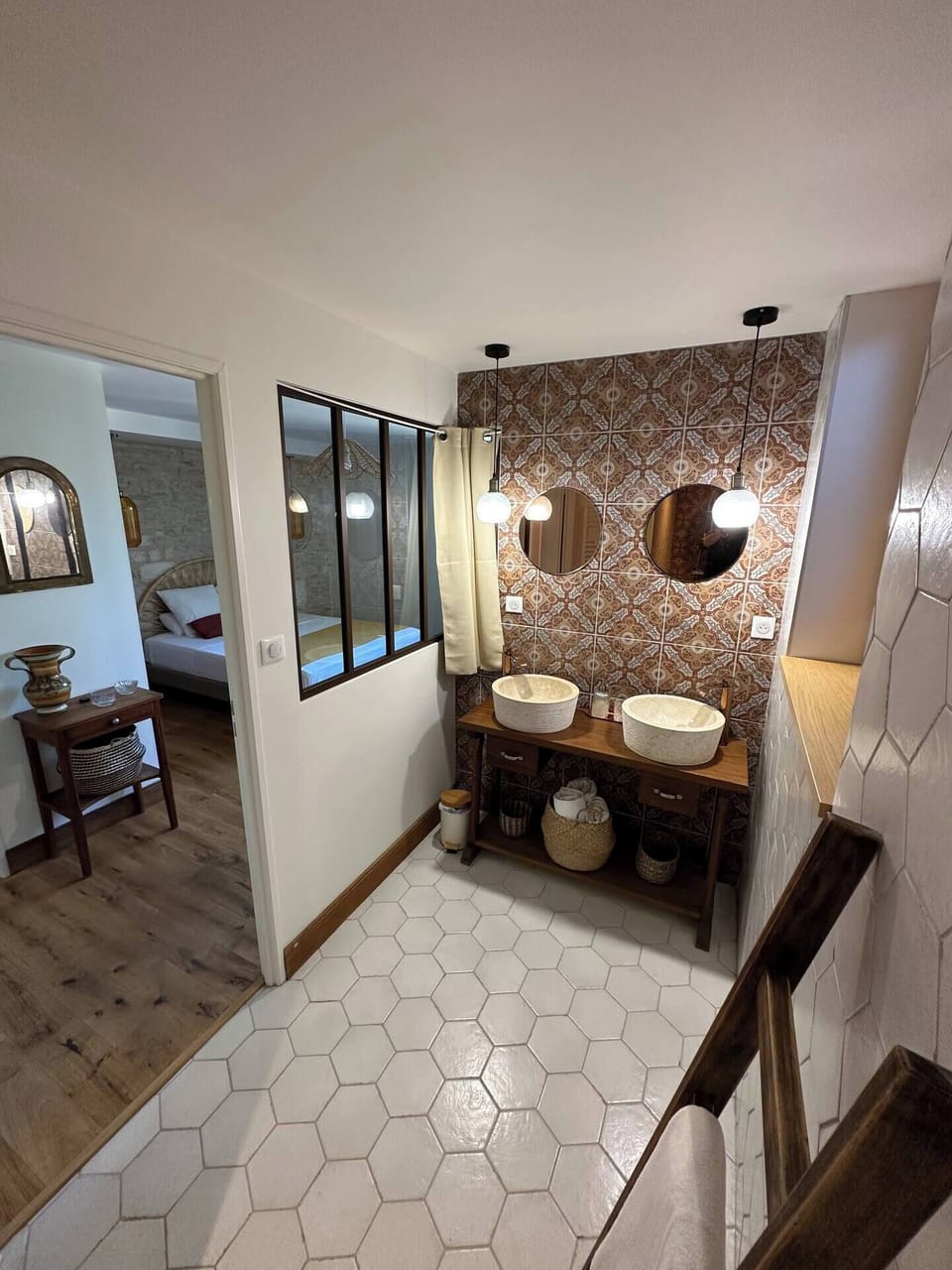 Deluxe Double Room, Pool View | Bathroom