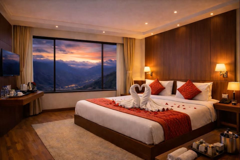 Deluxe Studio, Balcony, City View | Bathroom | Shower, hair dryer (on request), slippers, towels