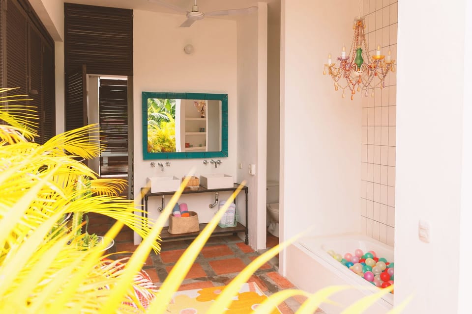 Superior Double Room, Mountain View | Bathroom