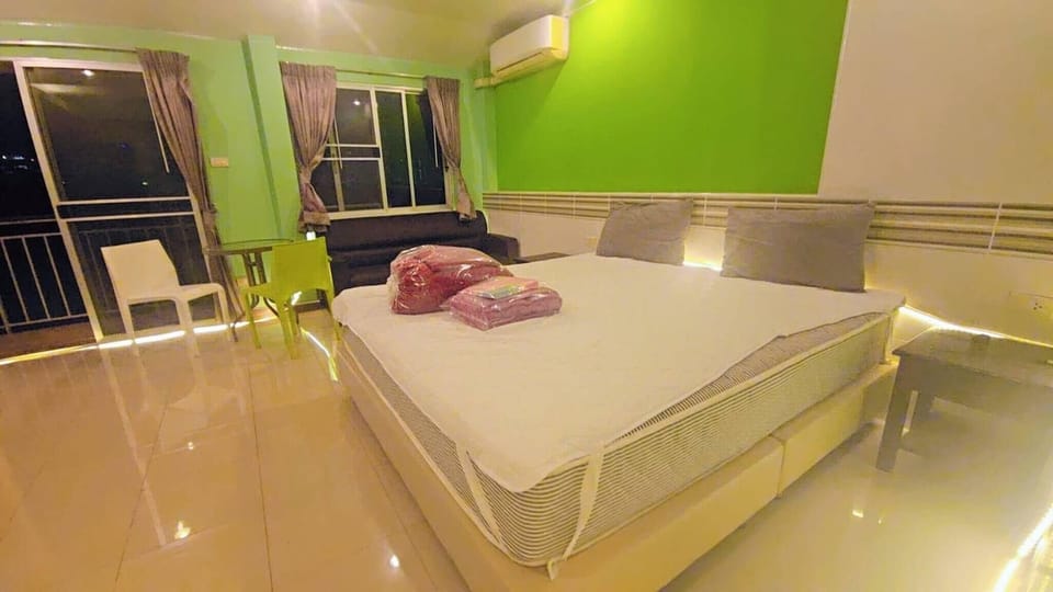Apartment, 1 Bedroom, Smoking | 1 bedroom