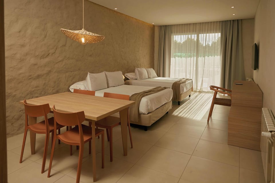 Superior Twin Room, Garden View | In-room safe, laptop workspace, WiFi (free)