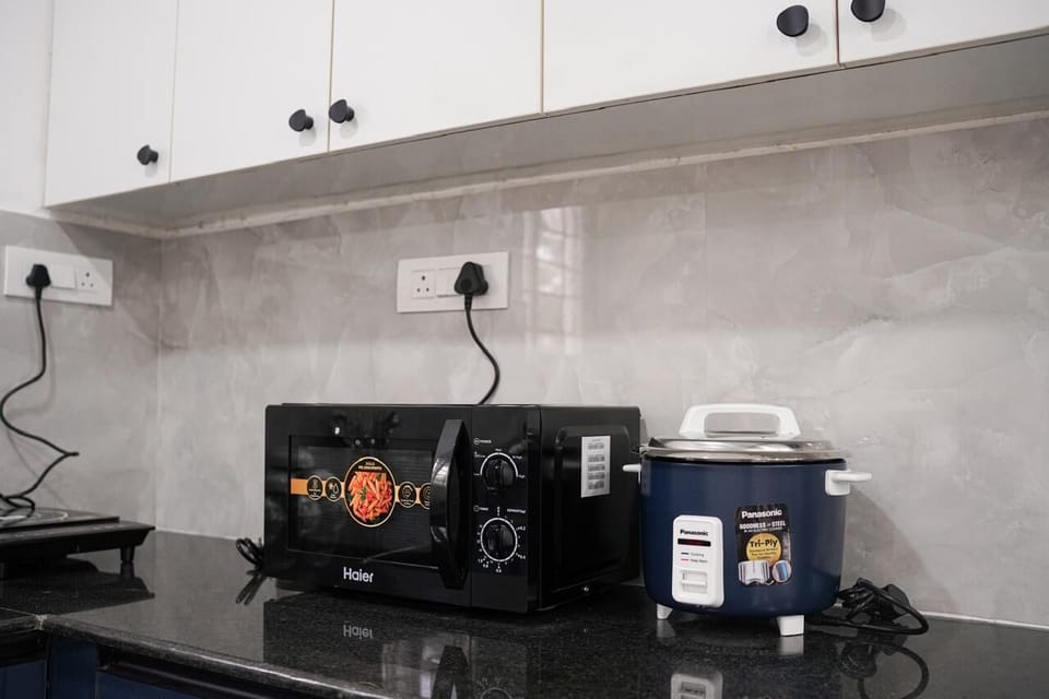 Family Apartment, Balcony, City View | Microwave