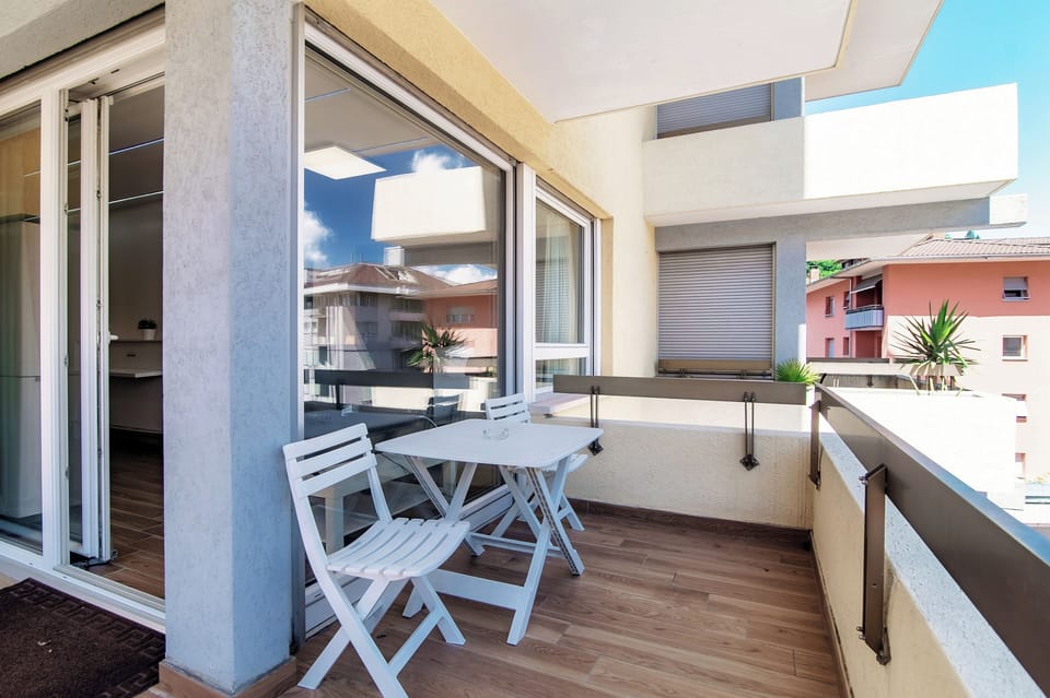 Deluxe Studio, City View | Terrace/patio