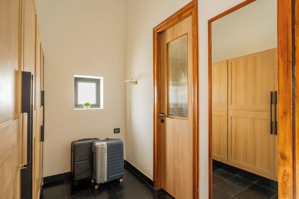 Luxury Villa, Balcony | Free WiFi