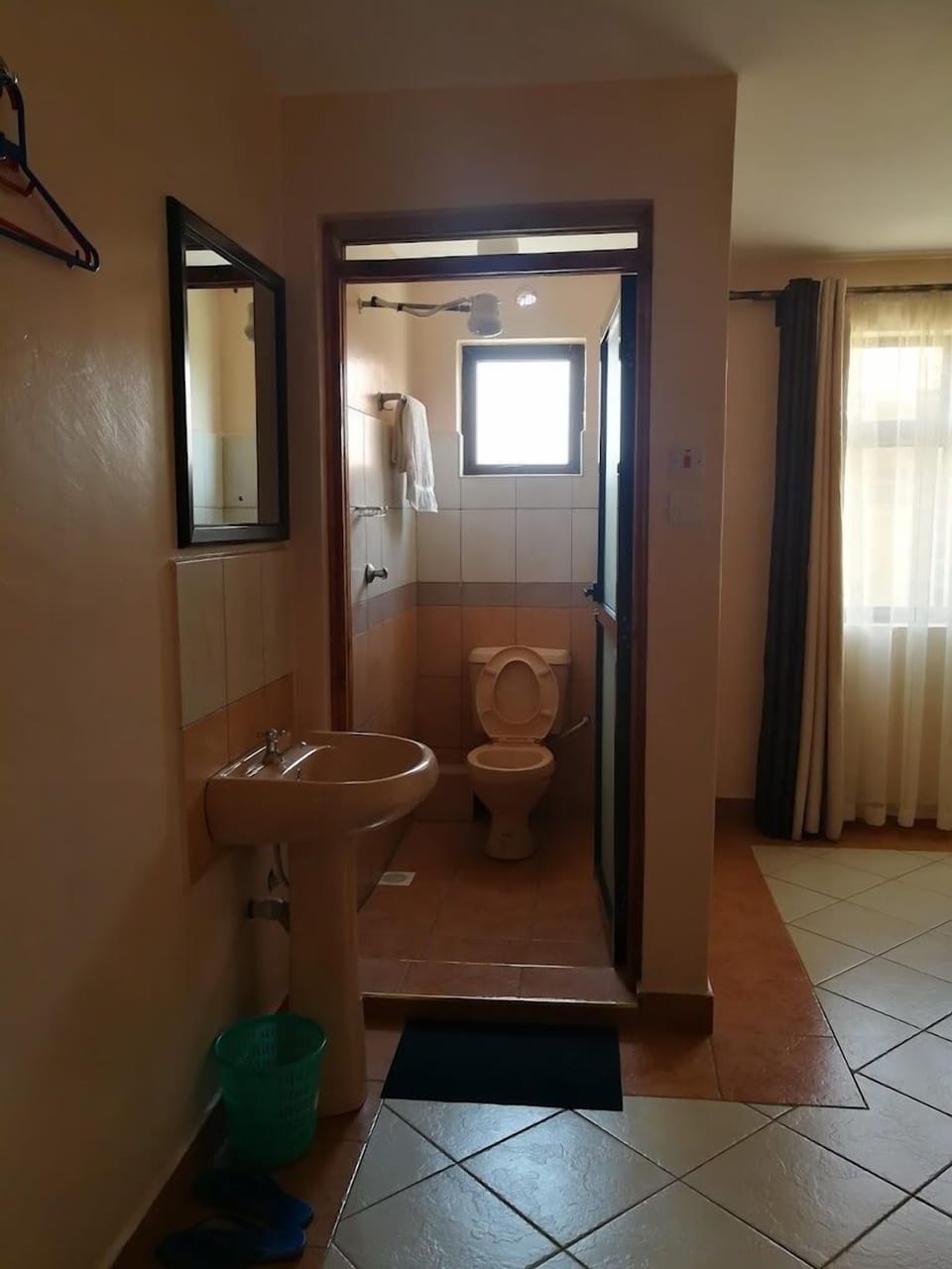 Deluxe Single Room, Garden View | Bathroom | Shower, slippers, towels, soap