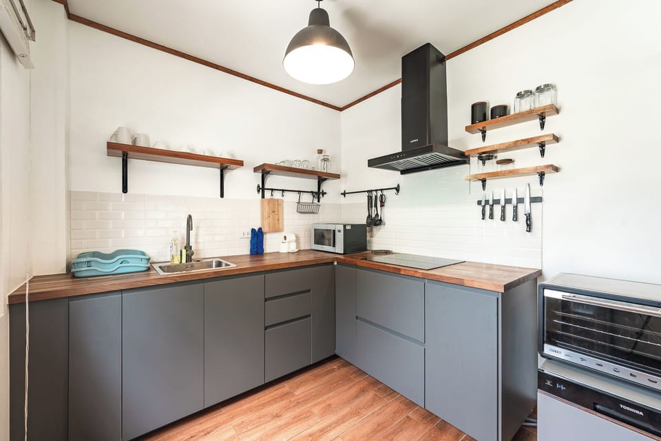 Bungalow, Balcony | Private kitchen