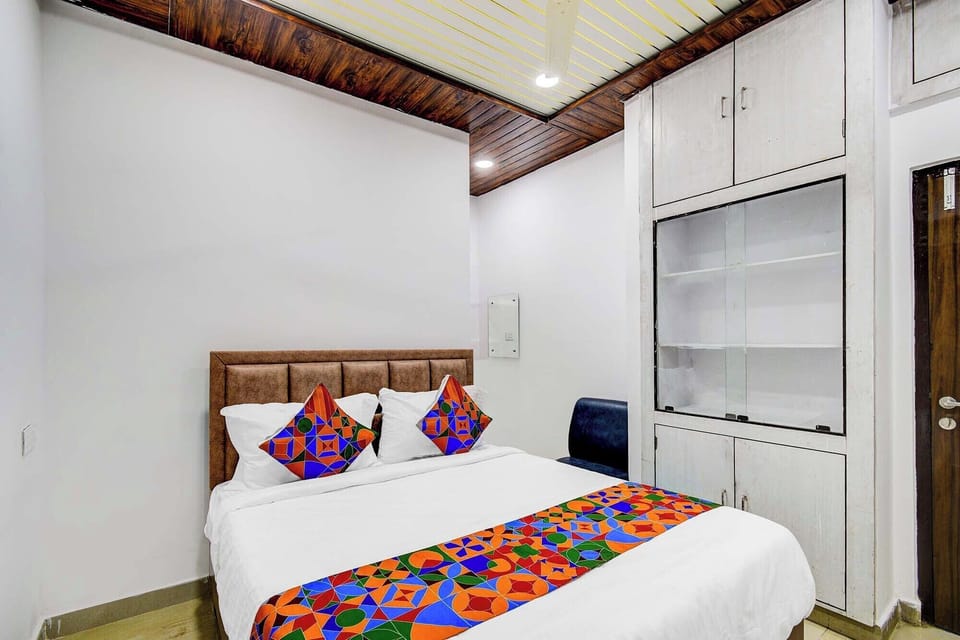 Executive Room | Egyptian cotton sheets, premium bedding, in-room safe, WiFi (free)