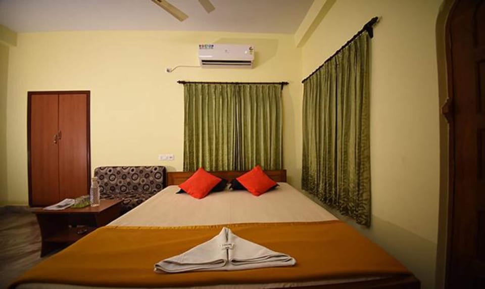 Deluxe Room | Egyptian cotton sheets, premium bedding, in-room safe, free WiFi