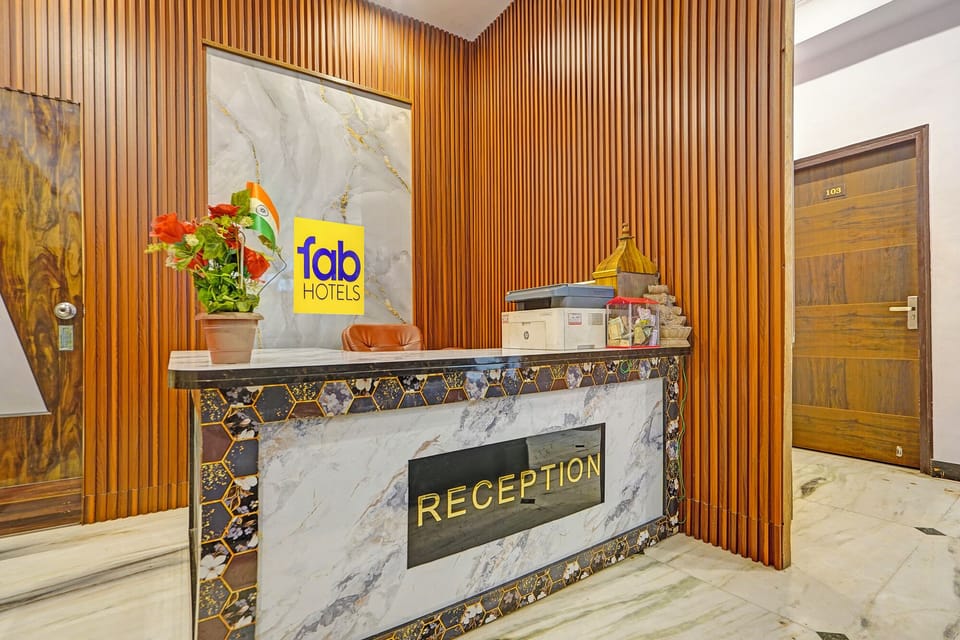 Fabhotel Rn Residency Hotel in Noida