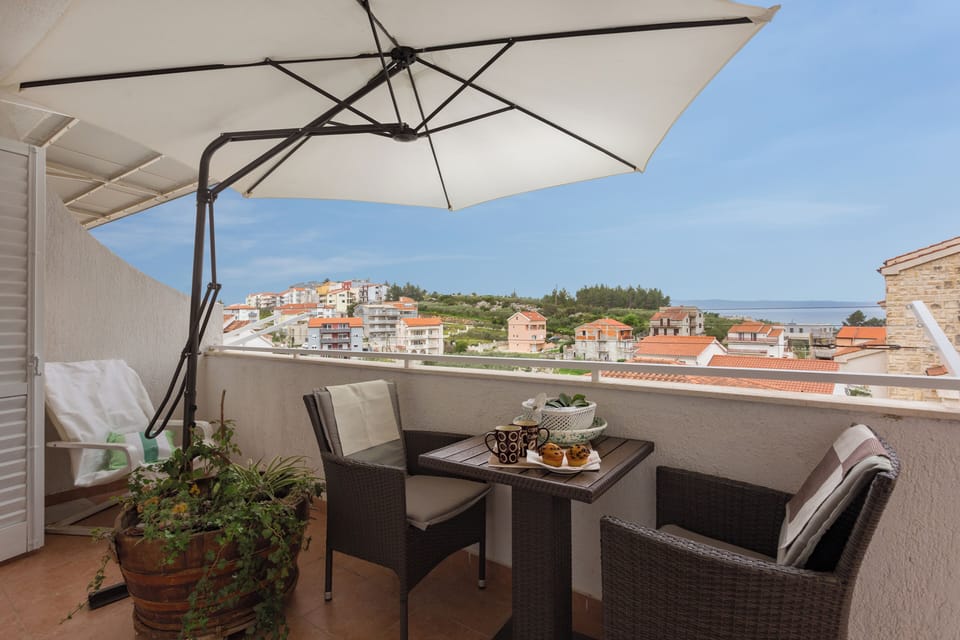 Apartment | Balcony