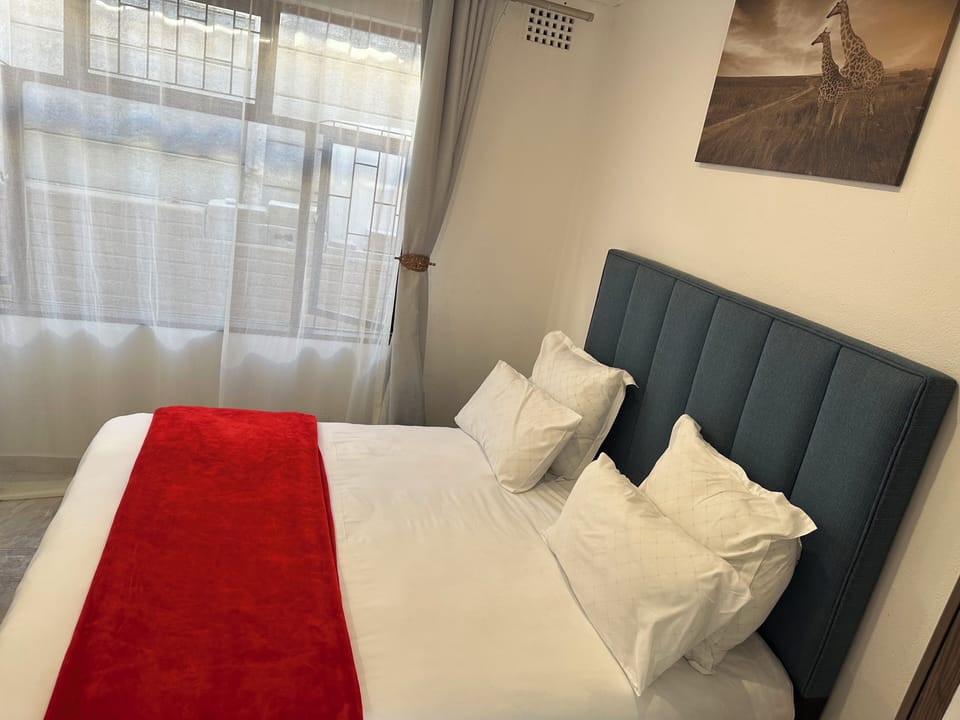 Double Room | Desk, laptop workspace, soundproofing, iron/ironing board