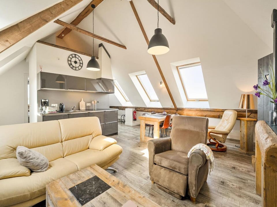 Apartment | Living room