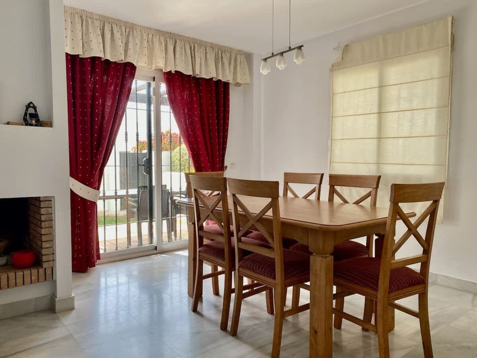 House | 3 bedrooms, Internet