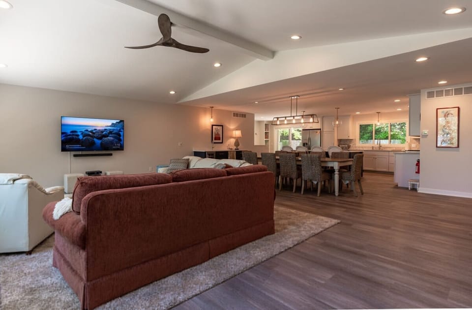 House | 4 bedrooms, desk, high-speed internet