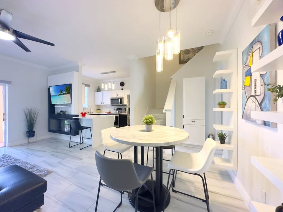 House | 4 bedrooms, high-speed internet