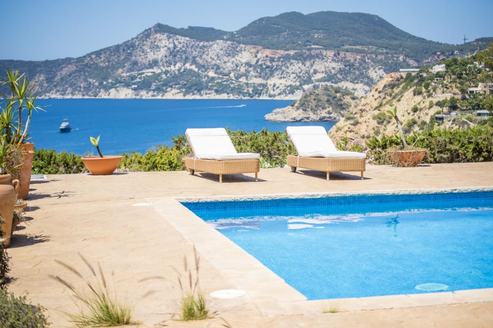 House, Smoking | 2 bedrooms