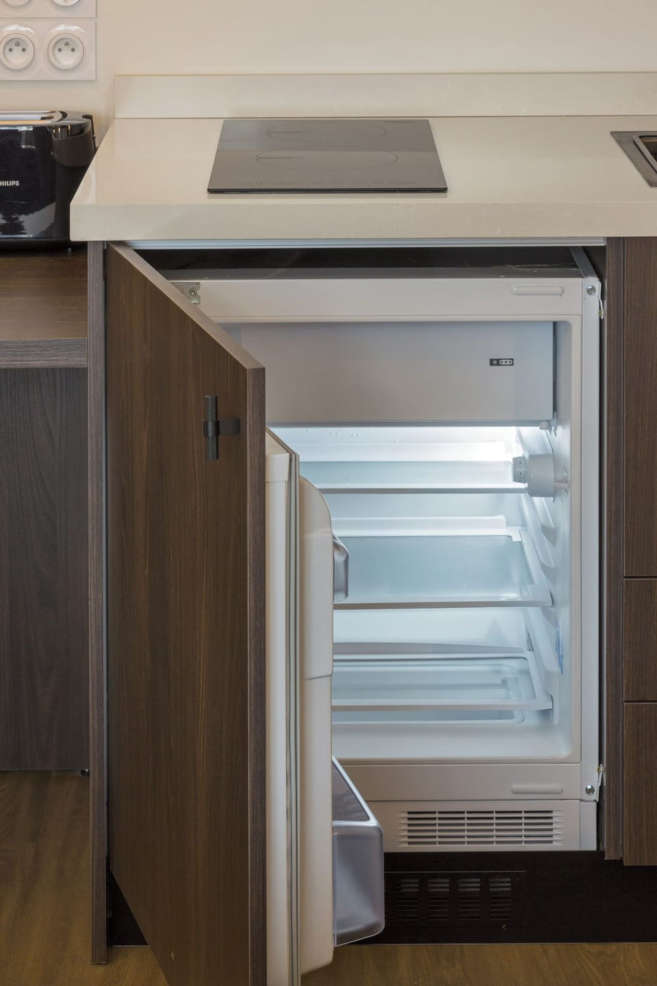 Mini-refrigerator