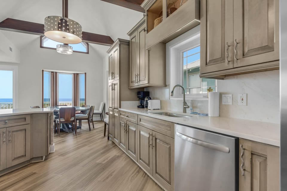 House, Multiple Beds (The Gulfview Grandeur) | Private kitchen | Oven, toaster
