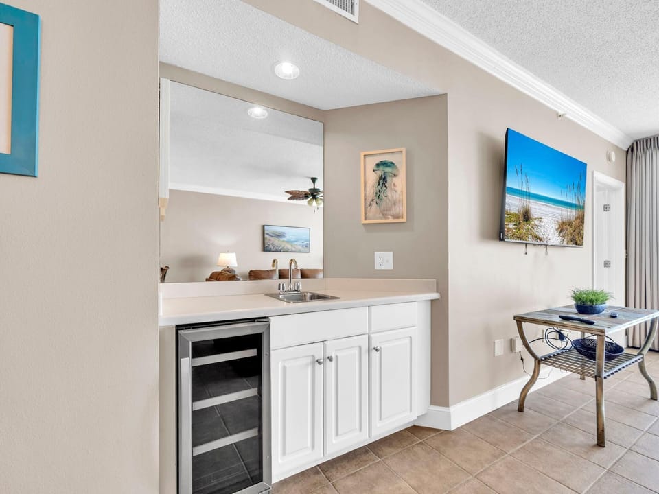 Condo, Multiple Beds (Majestic Beach Towers 2-1608) | Interior