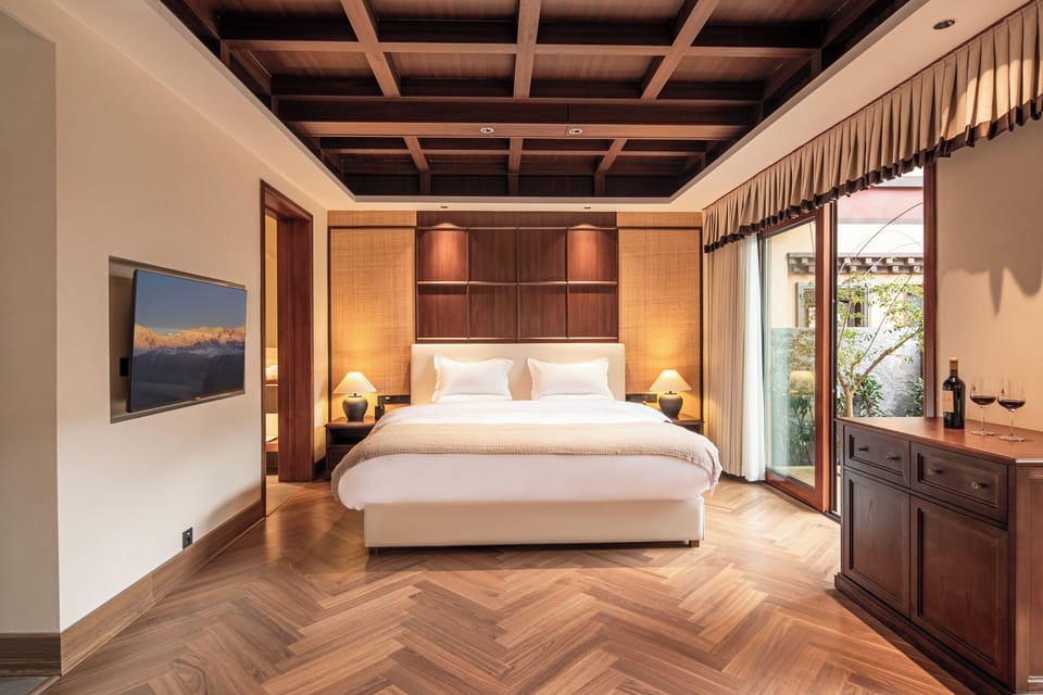 Luxury Double Room, Courtyard View | Desk, laptop workspace, blackout drapes, soundproofing