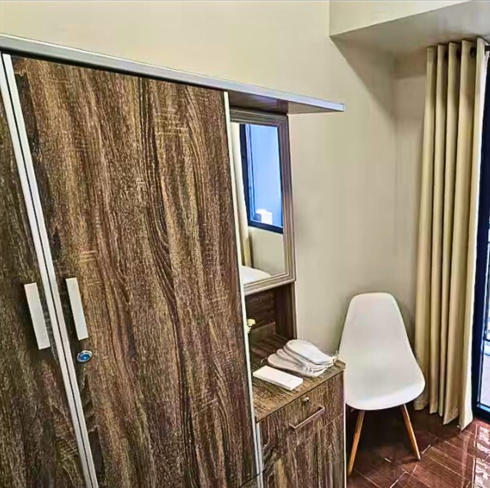 Suite, Balcony, Pool View | Free WiFi