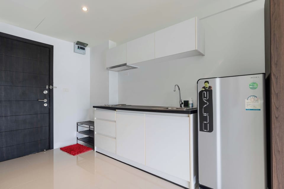 Apartment, Balcony | Living area