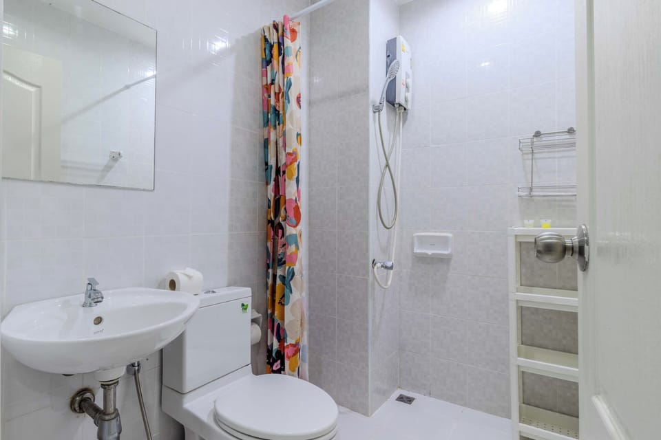 Apartment | Bathroom
