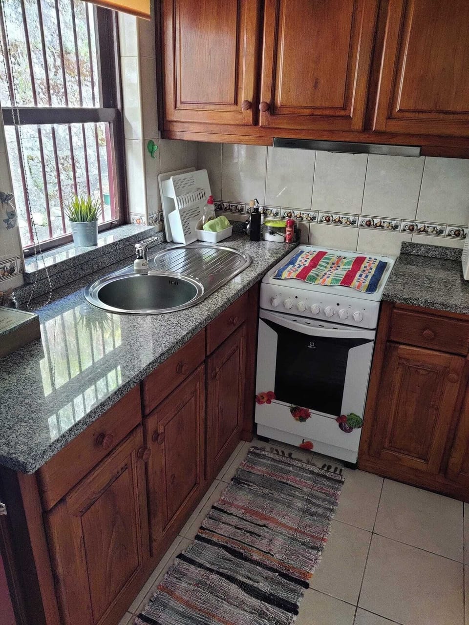 House, River View, Mountainside | Private kitchenette | Espresso maker, toaster