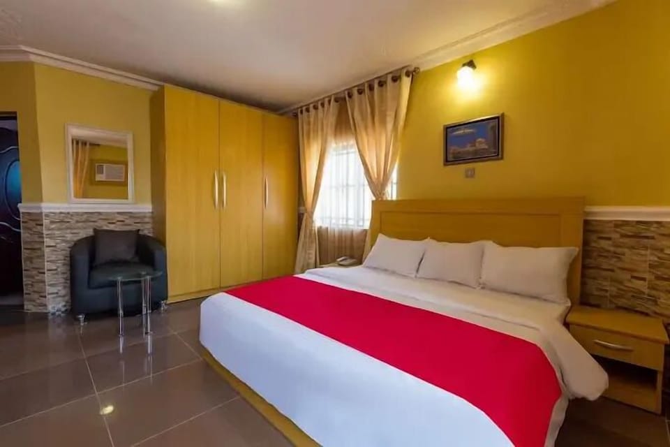 Basic Apartment, Balcony, City View | Desk, laptop workspace, blackout drapes, soundproofing