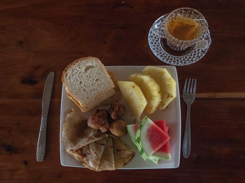 Free daily buffet breakfast