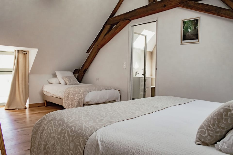 Economy Triple Room | Soundproofing, free WiFi