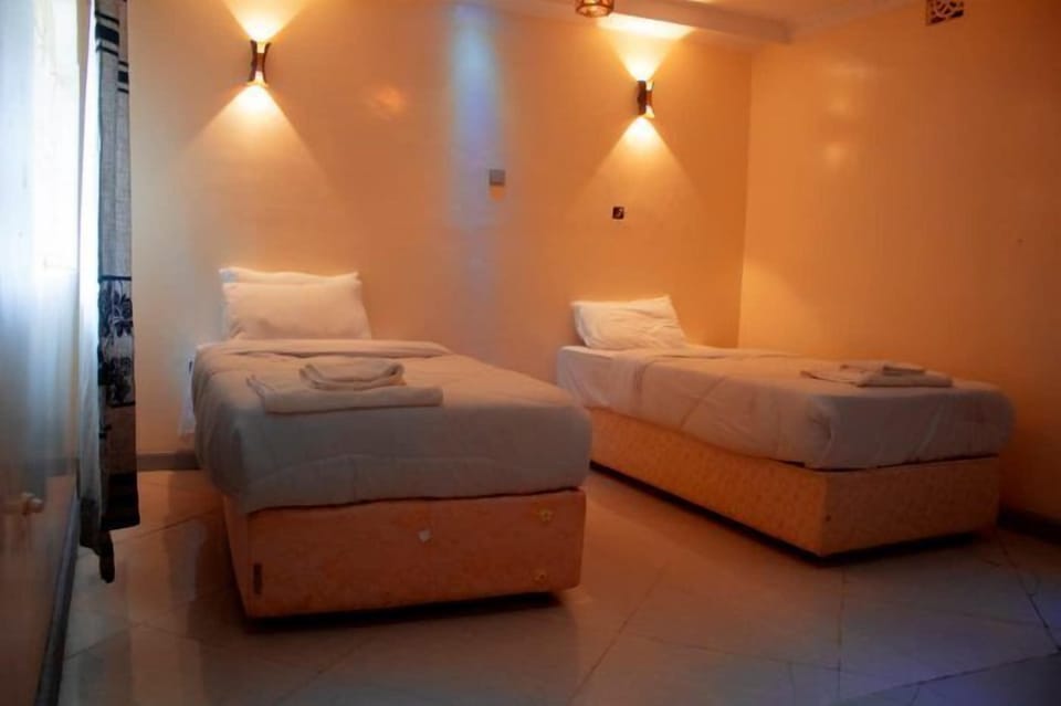 Deluxe Twin Room, Pool View | Free WiFi, bed sheets