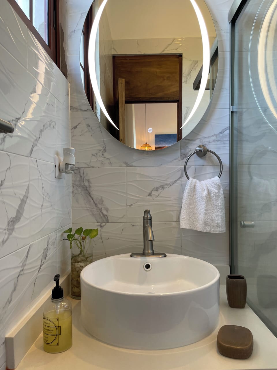 Double Room, Sea View | Bathroom | Shower, towels, soap, shampoo