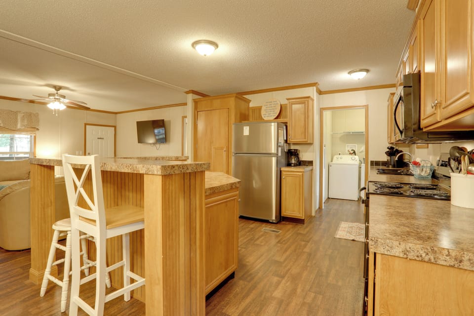 House (3 Bedrooms) | Interior