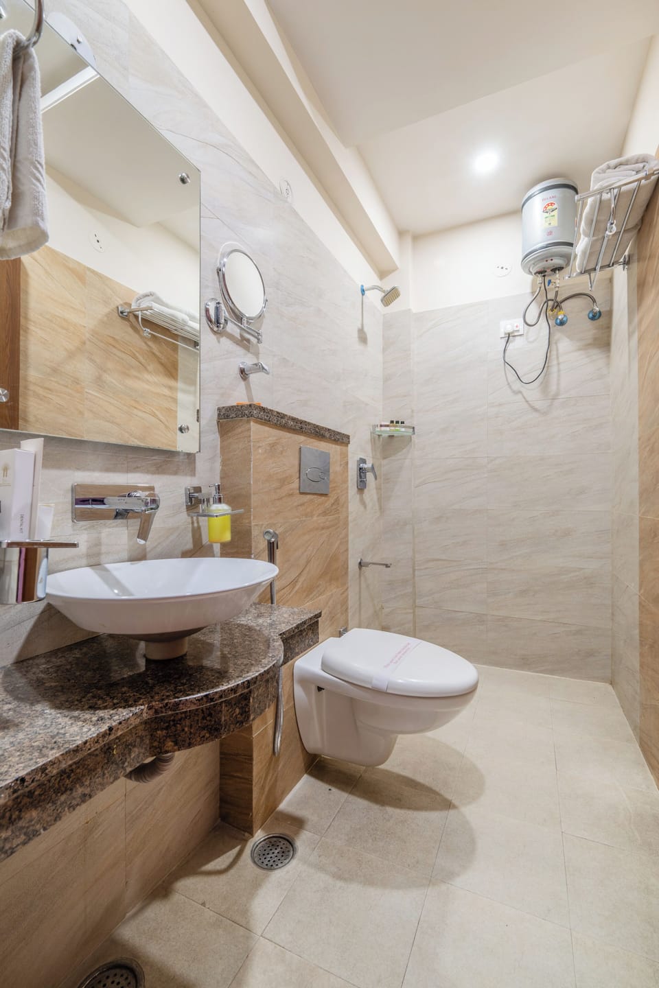 Deluxe Double Room | Bathroom
