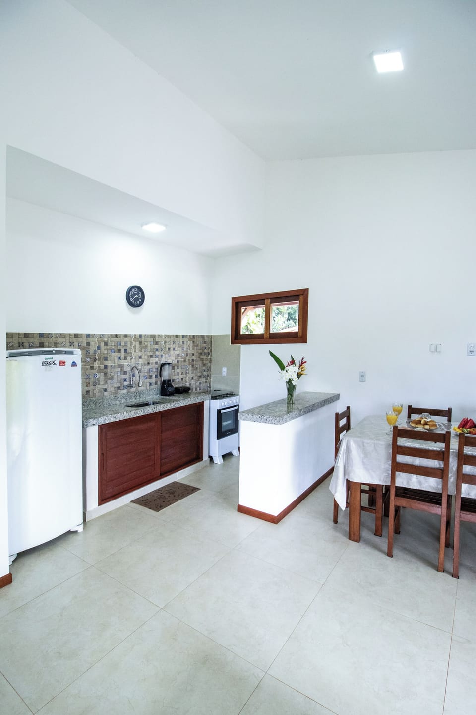 Apartment, 2 Bedrooms, Garden View | Private kitchen | Fridge, oven, stovetop