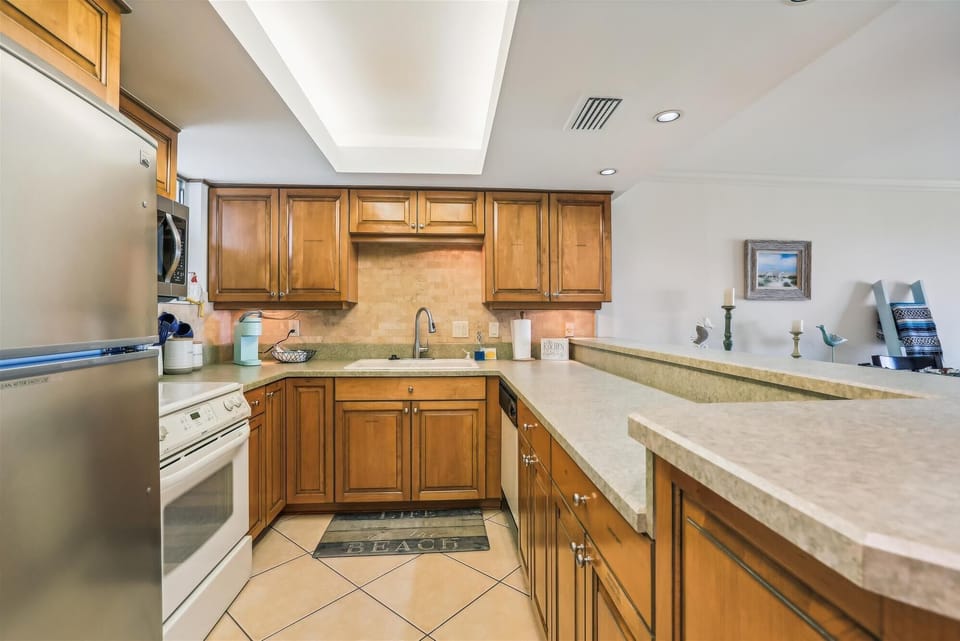 Condo, Multiple Beds, Patio, Ocean View (Coquina B104) | Private kitchen | Coffee/tea maker