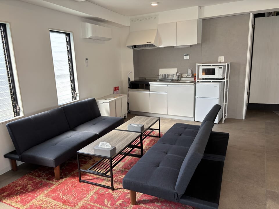 Family Apartment, Non Smoking, Kitchen | Premium bedding, pillowtop beds, desk, laptop workspace