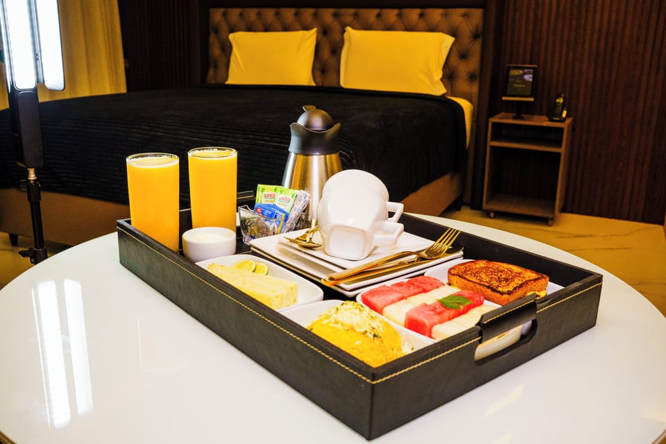 Free daily self-serve breakfast